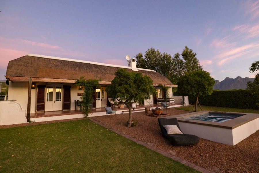 6 Bedroom Property for Sale in Klein Parys Western Cape